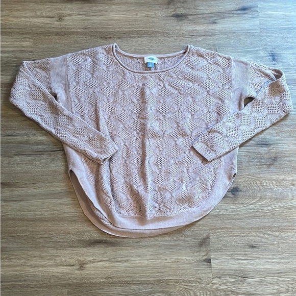 Old Navy Lilac Crew Neck Cable Knit Scallop Hem Sweater - Picture 1 of 7